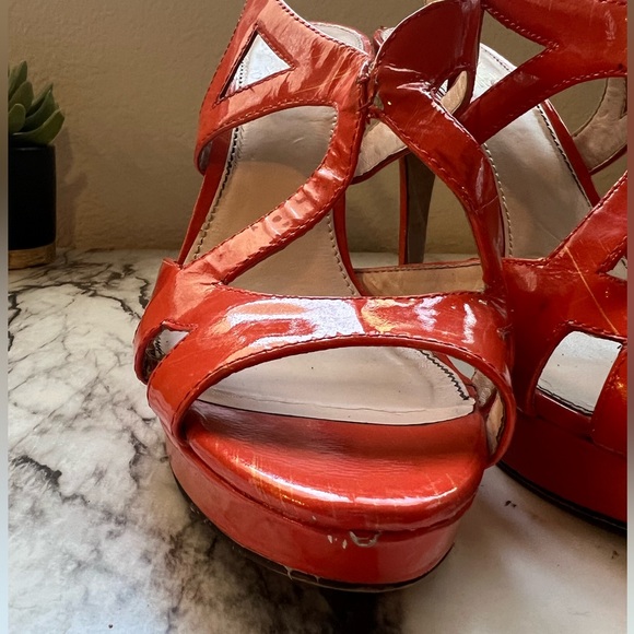 Vince Camuto heels - Picture 3 of 8